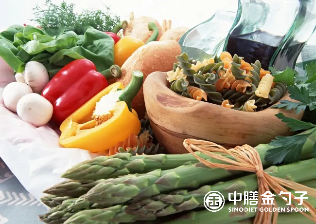 央廚預製菜引領餐飲業(ye) 變革，提升生活品質.png